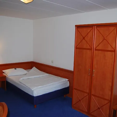 Hotel City Partner Amadeo